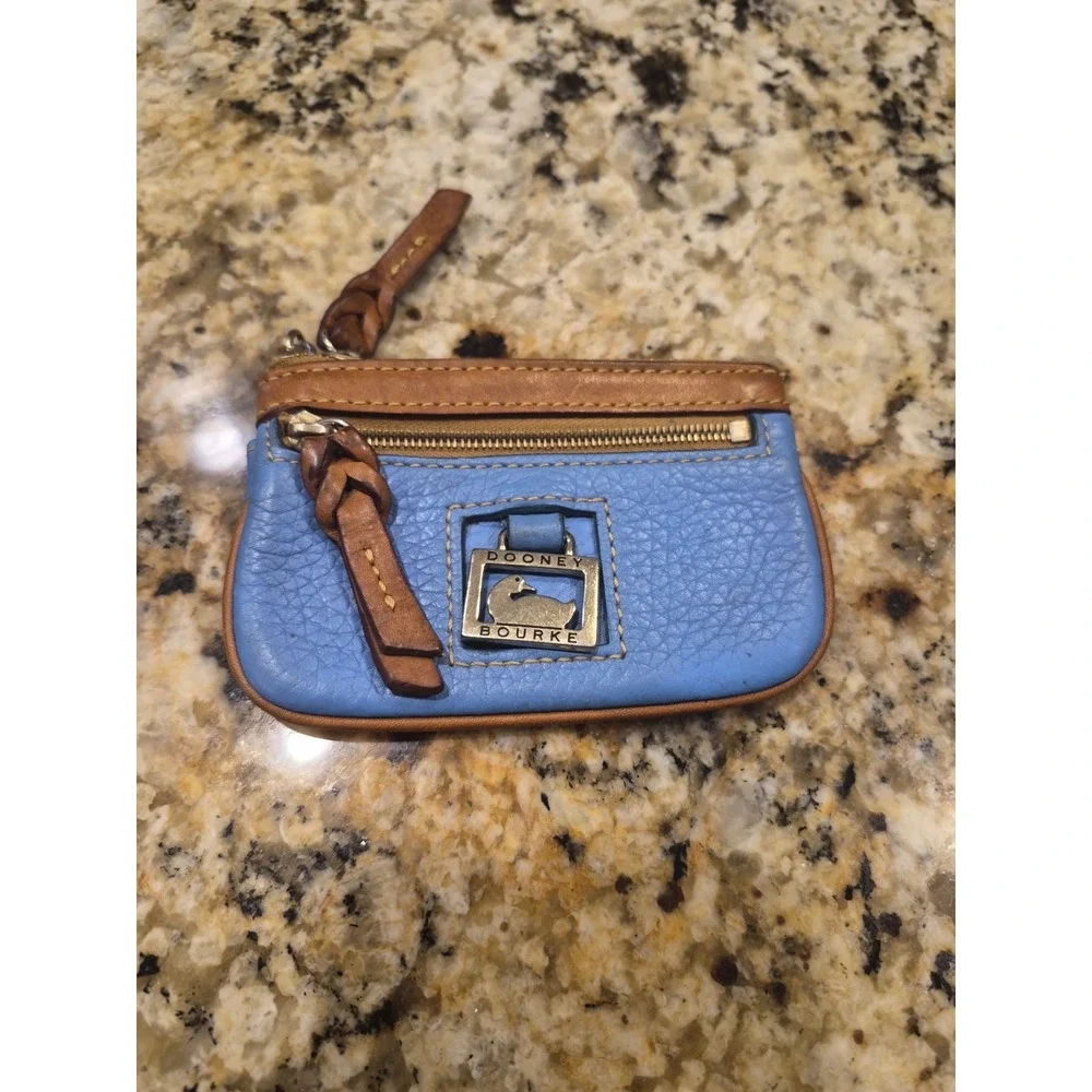 Dooney & Bourke Baby Blue Pebbled Leather Coin Purse Wallet - Picture 1 of 4